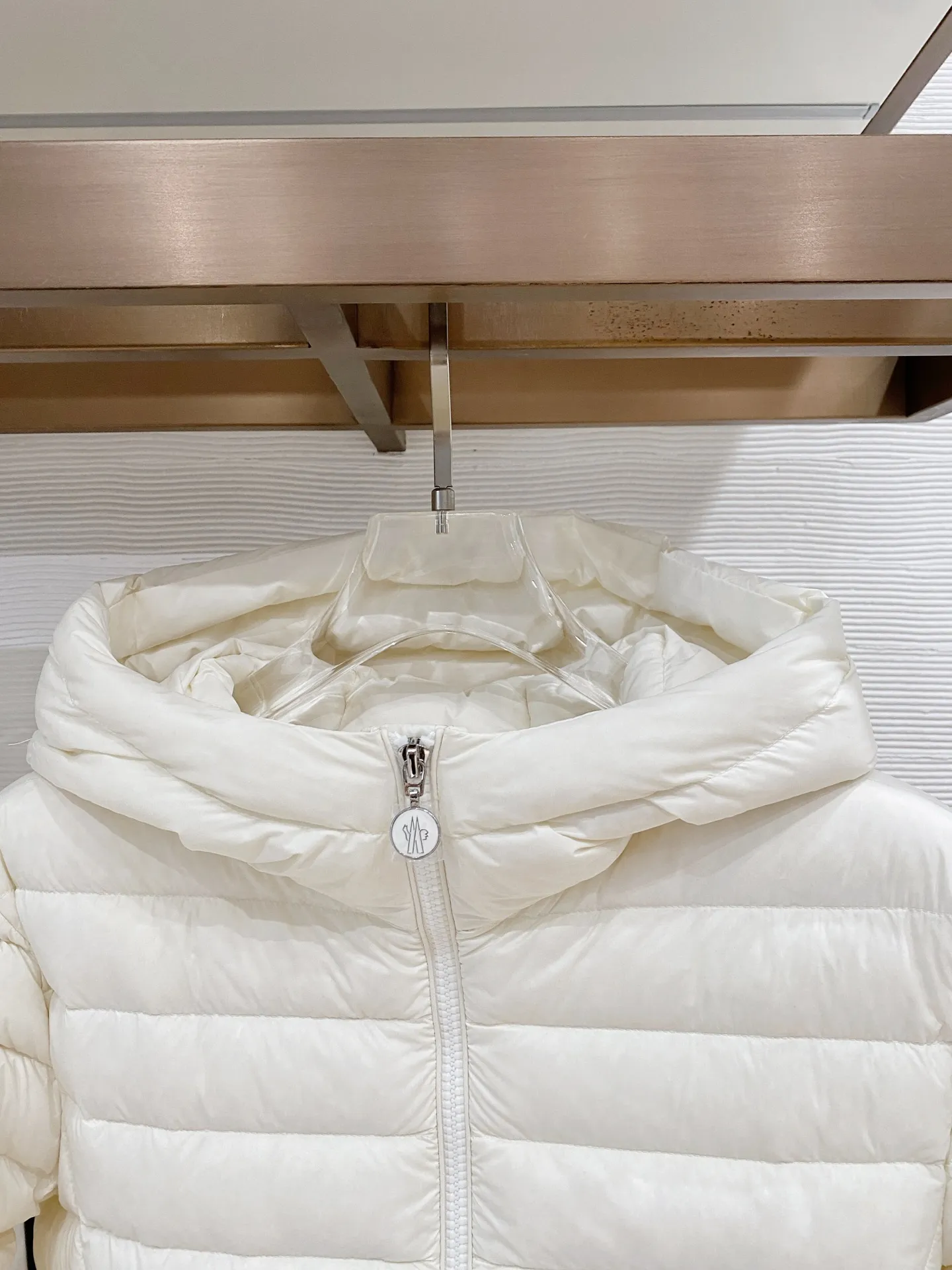 Moncler . Ige . Ige Ige longue saison ， 。 。 ， Classic ， 。 。 Size：1234